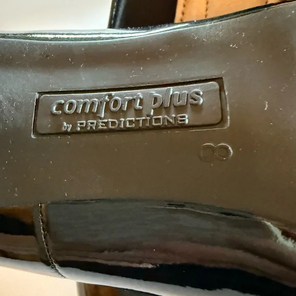 Predictions Women's Glossy Black Heels - Picture 4 of 8